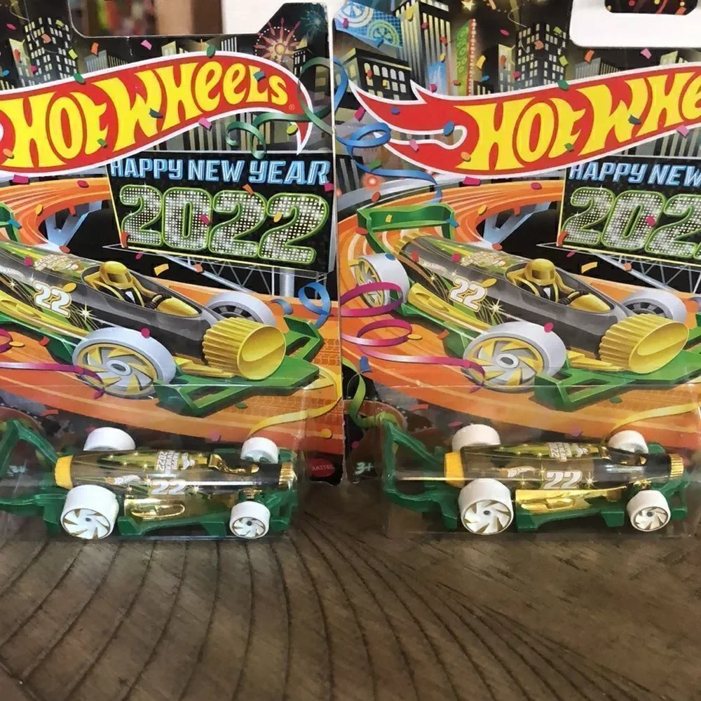 Hot Wheels City 2022 Hot Wheels Happy New Year🥳 Carbonator 1 2 Collect 1 4 Play